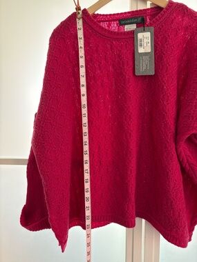 reland's Eye Cuileann Oversized Textured Sweater Wild Rose 100% Virgin Wool Larg